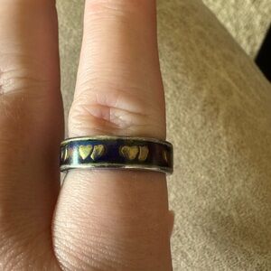 *Final Price* Vintage silver mood ring size 7.5 w/hearts stamped around